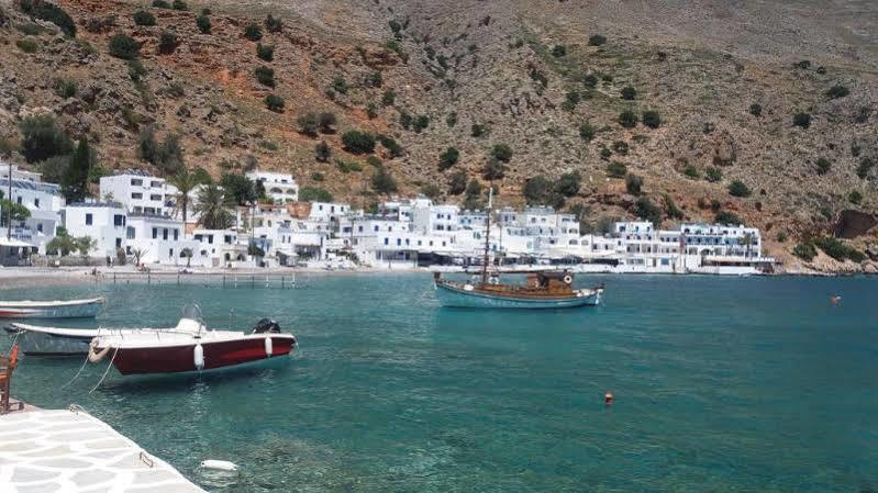Madares Hotell Loutró Eksteriør bilde